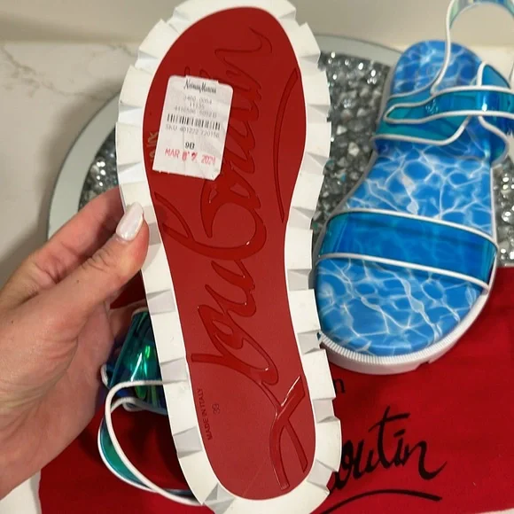 Christian Louboutin duniss flats sandals size 9 nwt